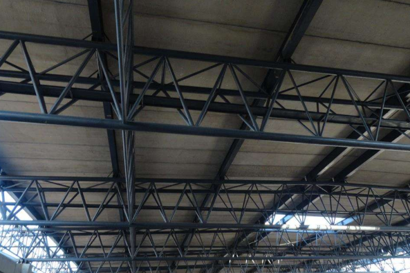 简阳如何区分管廊钢结构与桁架结构的管道支架